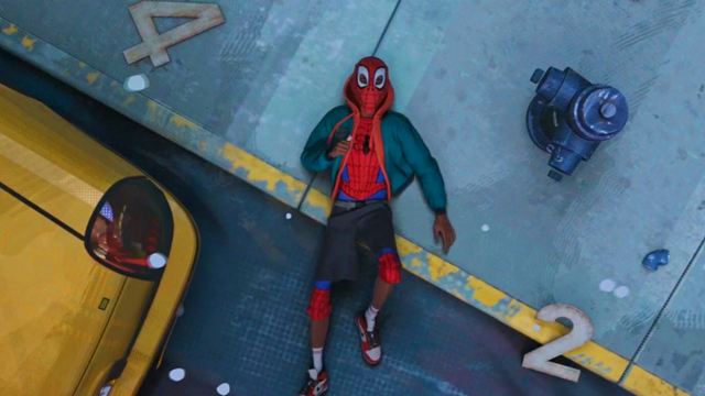 Pausa 'Spider-Man: Un nuevo universo' en el minuto 1:13 y descubre un detalle que se repite a lo largo de toda la película (y tiene mucha importancia en su secuela)