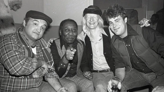 En 1977 se juntaron cuatro de las más grandes estrellas de la música y el cine y se hicieron una foto mítica noticias imagen