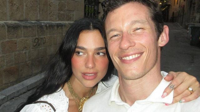 Dua Lipa y Callum Turner se conocieron leyendo el mismo libro: HBO está preparando la adaptación con Kate Winslet noticias imagen