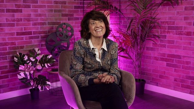 "Cuando una llega a los 50, llega un momento donde lo que digan de ti te importa una mierda": Carmela, la heroína de 'Jimena soy yo' que todos deberíamos tener en nuestras vidas noticias imagen