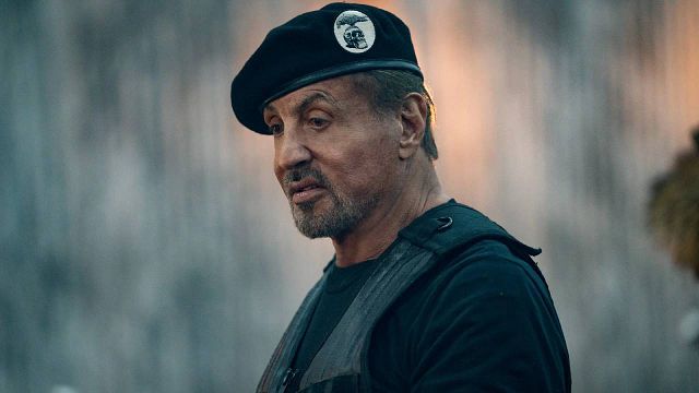 "Puso un cuchillo en mi mochila en cuarto de primaria": La hija de Sylvester Stallone revela el lado más paranoico de su padre noticias imagen