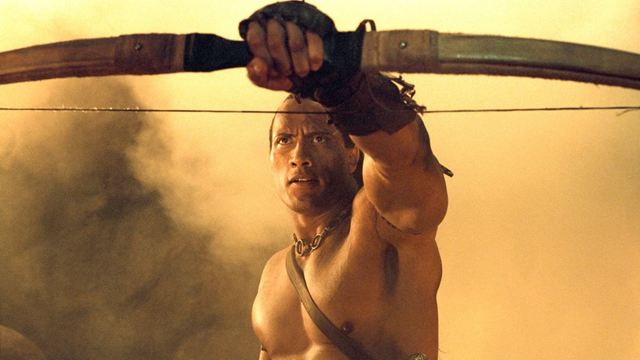 Dwayne Johnson comenzó esta saga de fantasía y aventuras de 5 películas: Fue su primer papel, pero fracasó y no volvió en la secuela