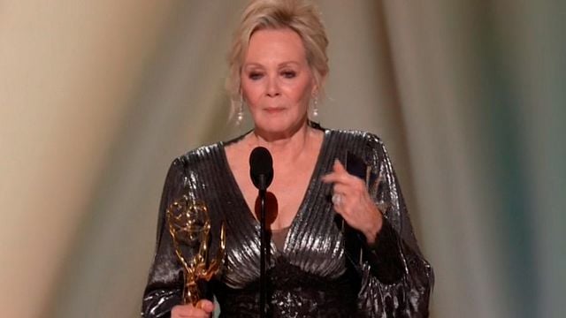 Jean Smart, doble récord en los Emmy 2026: "Que solo los hombres se queden de pie. Las chicas pueden sentarse" noticias imagen