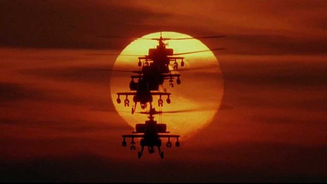 Con helicópteros en vez de aviones y Nicolas Cage en vez de Tom Cruise: la cinta de acción con la que Disney quiso imitar 'Top Gun' y fue un fracaso