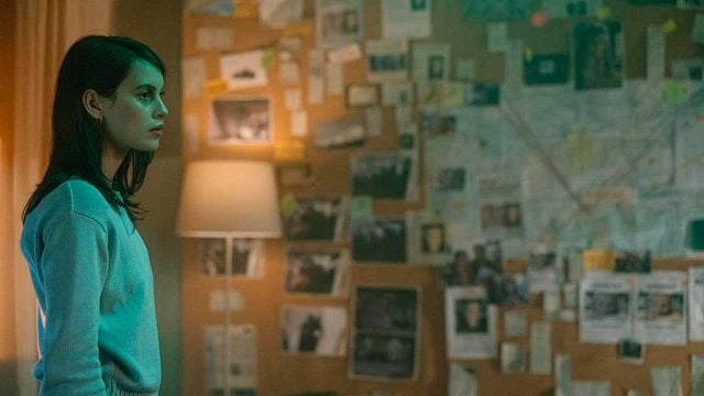 Si te gusta 'El cuco de cristal', en Netflix tienes otra serie que es aún mejor: un thriller apasionante que ya prepara su temporada 3 noticias imagen