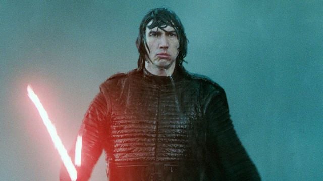 Adam Driver lleva desde 2021 intentando hacer una nueva película de 'Star Wars', pero Disney no le deja noticias imagen