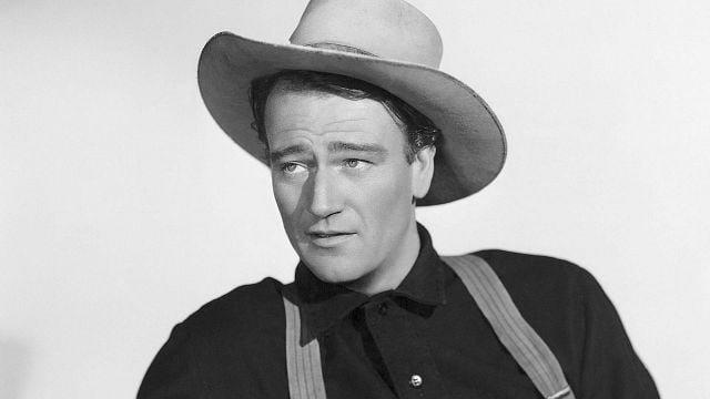 John Wayne usó peluca en todas sus películas después de 1948 y llevaba alzas en los zapatos para ser más alto noticias imagen