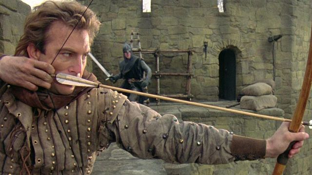 Aparece en la imagen durante apenas 30 segundos, pero la presencia de este legendario actor al final de 'Robin Hood: Príncipe de los Ladrones' es inolvidable