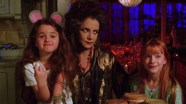 "No hay ninguna razón por la que no deberíamos estar borrachas": Nicole Kidman y Sandra Bullock bebieron demasiado tequila para rodar la mítica escena de esta película de fantasía noticias imagen