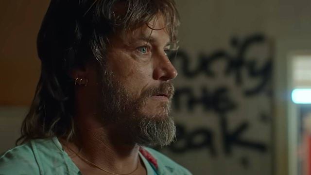 Travis Fimmel regresa a Netflix después de terminar con 'Vikingos': una miniserie que huele al ritmo de 'Snatch. Cerdos y diamantes' pero más emocional