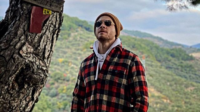 "Después de 11 años": Kerem Bürsin se reencuentra con su primer gran amor para celebrar su cumpleaños noticias imagen