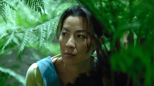 Una de las películas imprescindibles de Michelle Yeoh también es de ciencia ficción: esta joya del género junta a la ganadora del Oscar con dos maestros y con Chris Evans