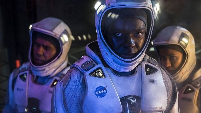 Si empiezas a ver estas dos películas de ciencia ficción al mismo tiempo y las pausas en el momento preciso, verás cómo el accidente de una afecta a la otra noticias imagen