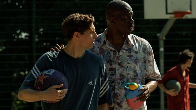 "Los jugadores de baloncesto son tipos que miden 2,15 m, pero en realidad son niños de 18 años": la historia de dos franceses que partieron de cero y descubrieron a Wembanyama noticias imagen