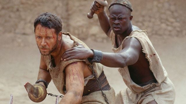 Pausa 'Gladiator' en el minuto 21 para descubrir a un hombre en vaqueros en pleno Imperio Romano noticias imagen