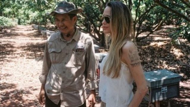 En 2002, Angelina Jolie compró 39 hectáreas de bosque en Camboya: lo convirtió en una reserva y dio trabajo a decenas de personas noticias imagen