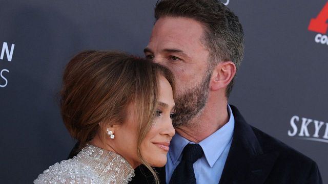 Ben Affleck y Jennifer Lopez van al cine y sorprenden por este gesto que cualquiera de nosotros haríamos noticias imagen