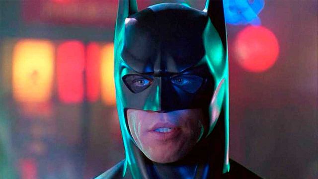 Por qué Val Kilmer no disfrutó nada interpretando a Batman: "Cualquier emoción que tuviera de niño se vio aplastada por la realidad" noticias imagen