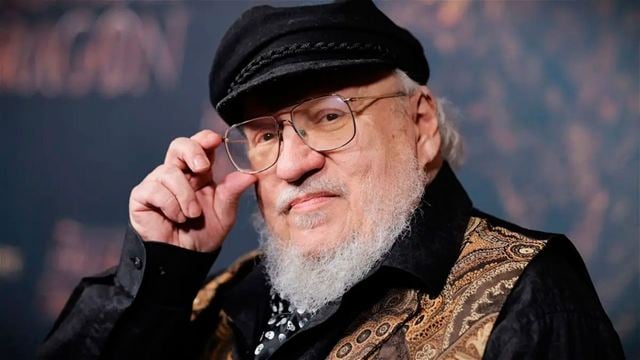 Seguramente no te diste cuenta, pero George R.R. Martin hace un curioso cameo en la temporada 2 de 'La Casa del Dragón'