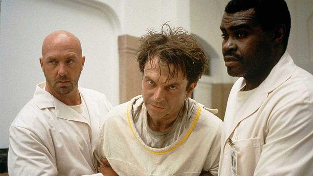 "El número de cadáveres fue alto, las bajas son numerosas": así son los mejores créditos finales de la historia noticias imagen