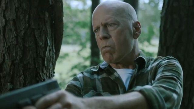 'En el lugar equivocado', una de las 26 películas directas a vídeo con las que Bruce Willis cerrará su carrera: todo tiene un por qué