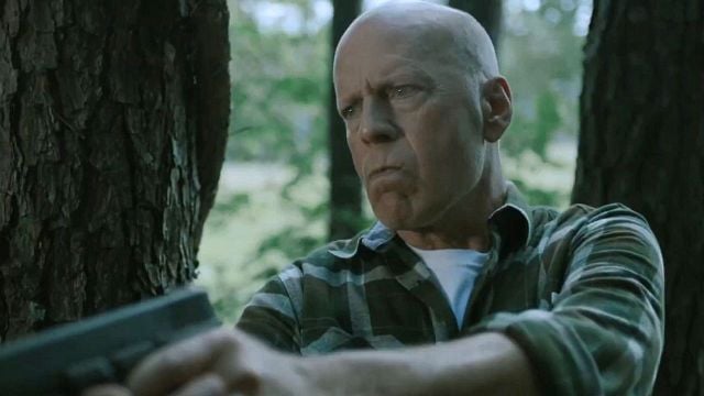 'En el lugar equivocado', una de las 26 películas directas a vídeo con las que Bruce Willis cerrará su carrera: todo tiene un por qué noticias imagen