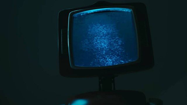La miniserie de ciencia ficción que todo el mundo está viendo en Netflix: 6 episodios que parecen sacados del mejor 'Black Mirror' noticias imagen