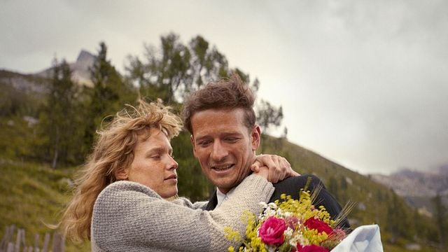 Llega a los cines la adaptación de "la novela del siglo": una historia del amor y la muerte a través de ocho décadas noticias imagen