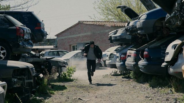 “Tenía muchas ganas de volver a la acción”: Así es 'Mano de Hierro', la nueva serie de Netflix del director de 'Bajocero'