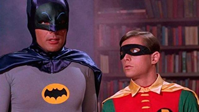 "Pensaban que era demasiado grande": el actor de Robin accedió a medicarse para reducir su pene durante la serie de 'Batman'