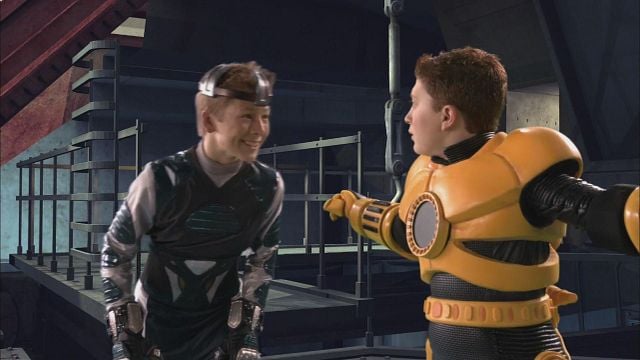 Debutó hace 22 años en una olvidada secuela de 'Spy Kids', pero ahora se le considera el sucesor de Tom Cruise. ¿Le reconoces? noticias imagen