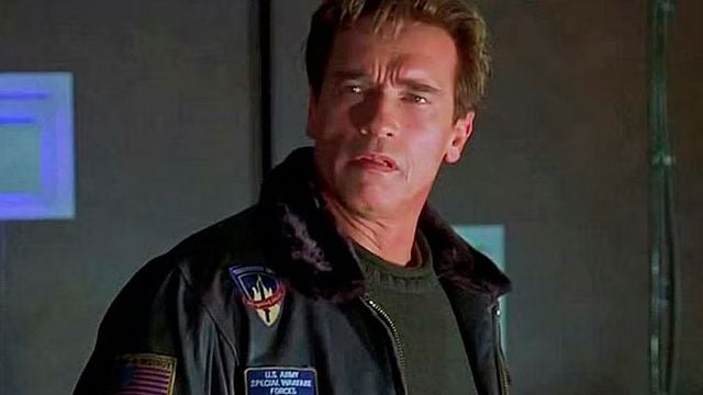 La película de ciencia ficción que pudo acabar con la carrera de Arnold Schwarzenegger: quería reinventarse y terminó nominado a los Razzie noticias imagen