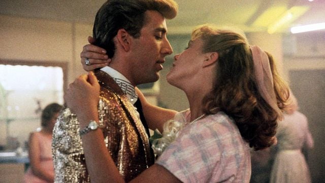 "Sí, él era ese imbécil": Kathleen Turner acabó tan harta de Nicolas Cage que años después tuvo que pagarle una indemnización por lo que había dicho de él noticias imagen
