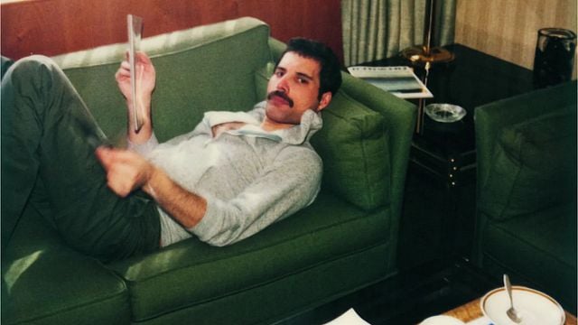 Poco antes de morir, Freddie Mercury pidió ver de manera anticipada esta mítica comedia: dio su propia bendición noticias imagen