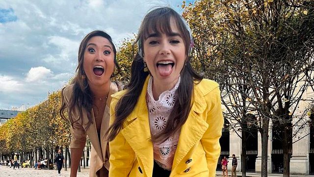 La impresionante 'blazer' de 'Emily in Paris' no apta para cualquier bolsillo que se lo ha puesto difícil a los expertos en versiones 'low cost'