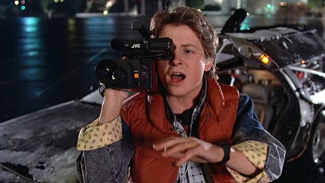 Marty McFly vuelve a viajar en el tiempo con esta espectacular figura de 'Regreso al Futuro', ahora de oferta en PcComponentes