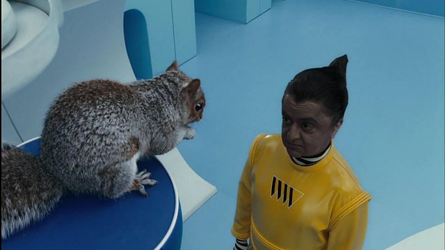 Esta escena de 'Charlie y la fábrica de chocolate' no es CGI: pasaron 19 semanas entrenando ardillas para una única secuencia noticias imagen