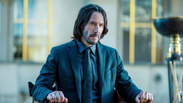 Justo antes de comenzar su venganza, John Wick hace esto con su reloj: es un guiño a los soldados reales noticias imagen