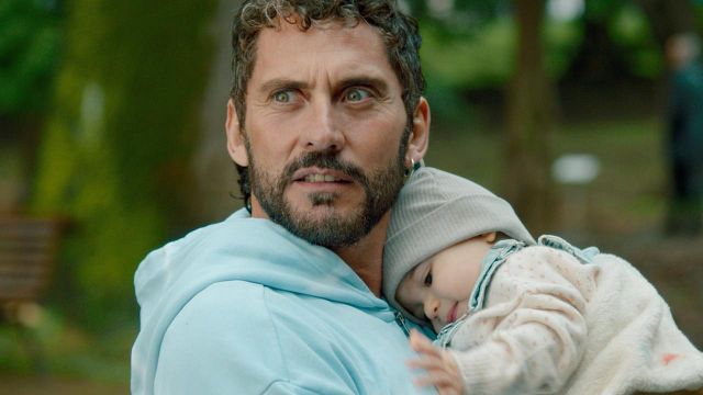 En exclusiva, el tráiler de la nueva comedia de Paco León: 'Sin instrucciones' noticias imagen