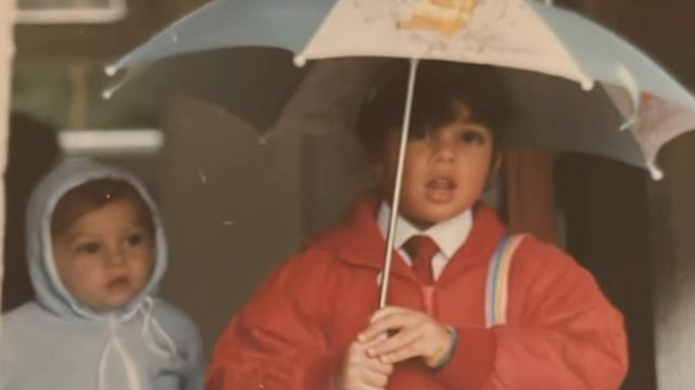 "Estoy llorando": La tierna felicitación de Kerem Bürsin a su hermana que enseña su lado más humano