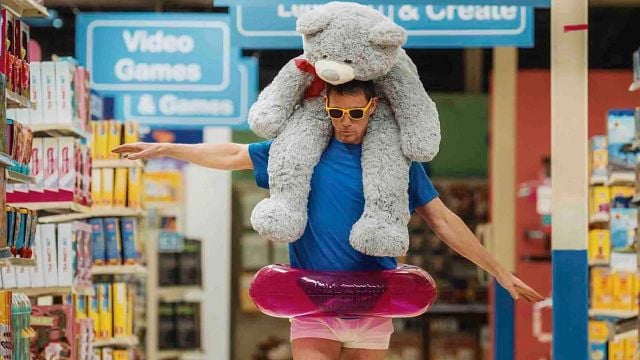 La historia real del ladrón que vivió 6 meses escondido en un Toys "R" Us: "Que sea real es incomprensible" noticias imagen