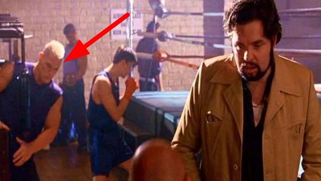 Hace 25 años apareció de fondo en una película olvidada. Hoy es uno de los superhéroes más conocidos del mundo, ¿le reconoces? noticias imagen