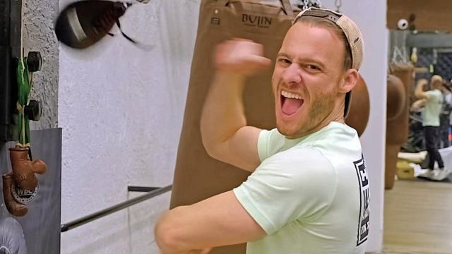 Kerem Bürsin graba su próxima película: una apasionada historia de amor que "estará en Prime Video este año" noticias imagen