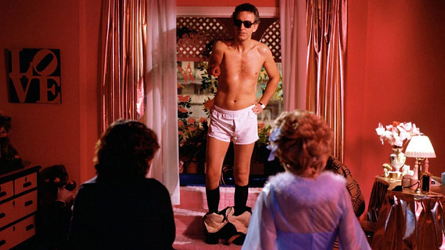 Está en Netflix, sólo dura hora y media y fue la película que cambió todo para Pedro Almodóvar noticias imagen