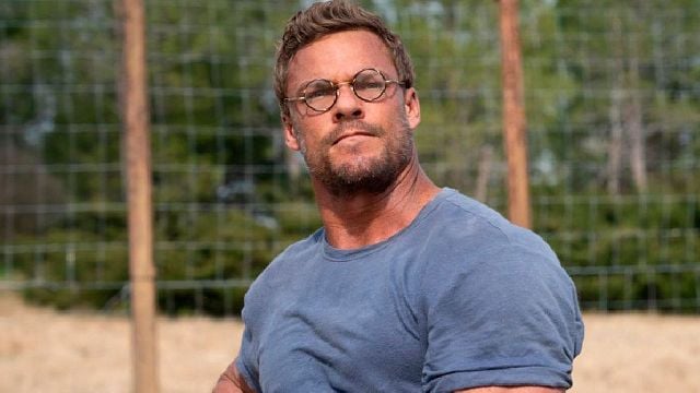 Alan Ritchson despide a su manager por comportamiento inapropiado mientras rodaba su nuevo thriller noticias imagen