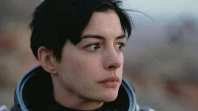 "Les preocupaba que fuera tóxica": Cómo la mejor película de ciencia ficción de todos los tiempos salvó la carrera de Anne Hathaway noticias imagen