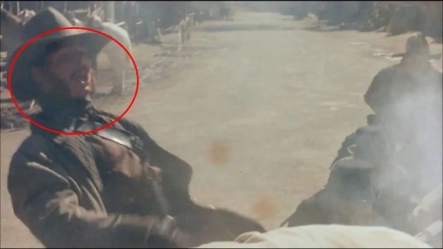 Tom Cruise se pasó por un set para saludar a unos amigos y terminó vestido de vaquero para rodar una escena de 5 segundos noticias imagen