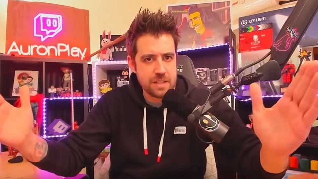 "Lo primero que hice al leerlo fue vomitar": AuronPlay reaparece en YouTube para negar las acusaciones de 'grooming' noticias imagen