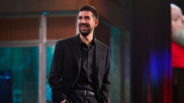 "Tener un rival duro te hace jugar mejor": 'La Revuelta' arrasa en los Premios Iris y David Broncano se acuerda de 'El Hormiguero' noticias imagen