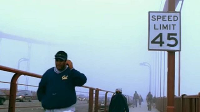 En 2004, puso una cámara en el Golden Gate durante un año y filmó todos los suicidios: éstas fueron sus conclusiones noticias imagen